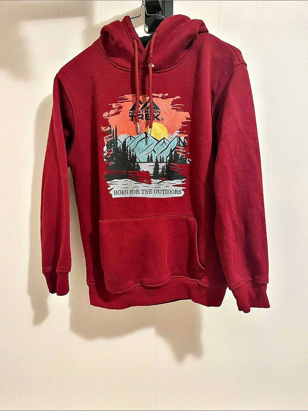 Northern Trek Graphic Hoodie Red Size Large